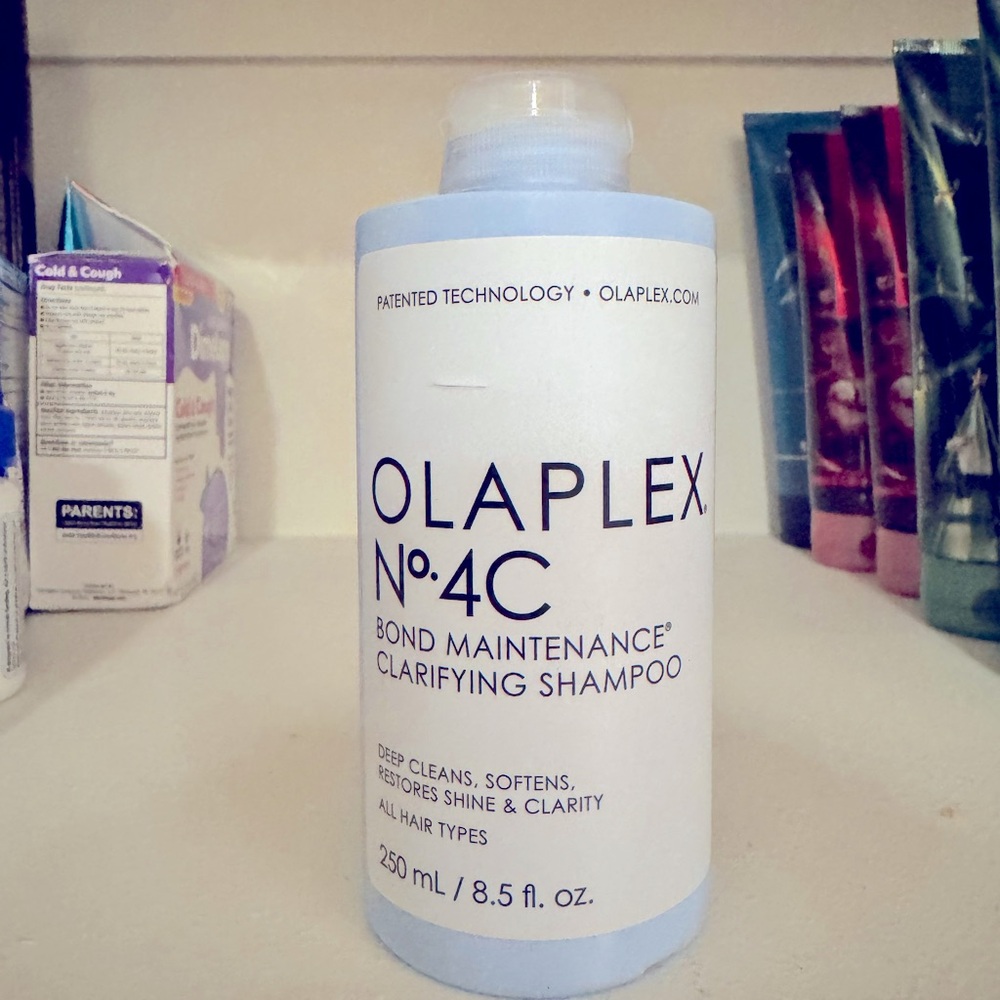 Olaplex N 4C Bond Maintenance Clarifying Shampoo Brand New